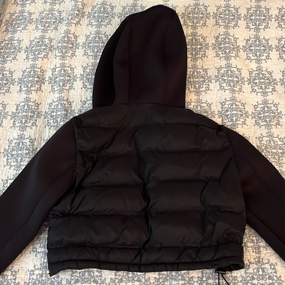 Cropped puffer sweatshirt